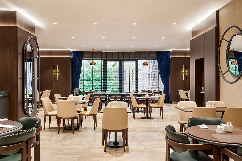 מלון Tryp Istanbul Sisli